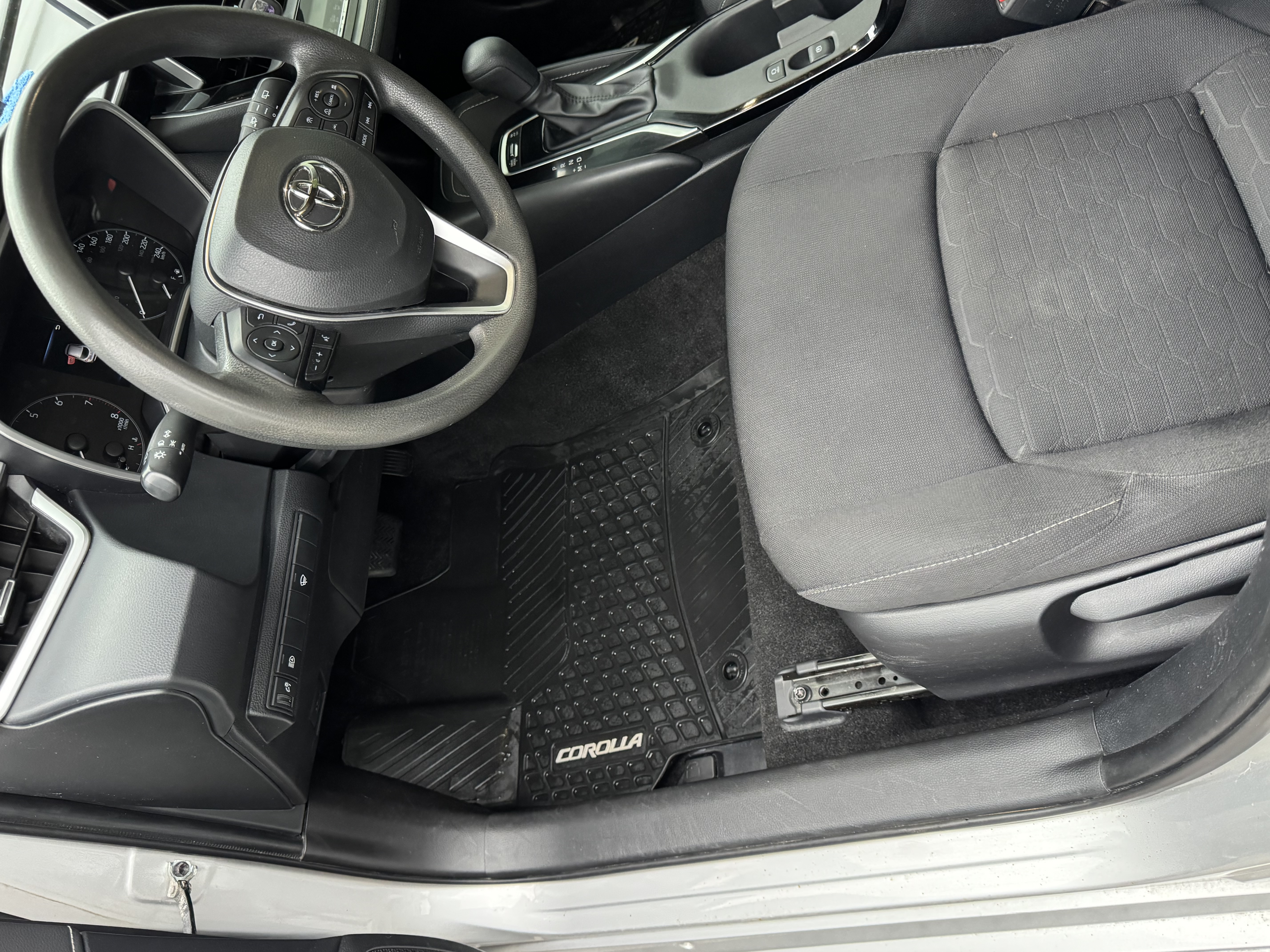 Dirty interior before Ottawa detailing